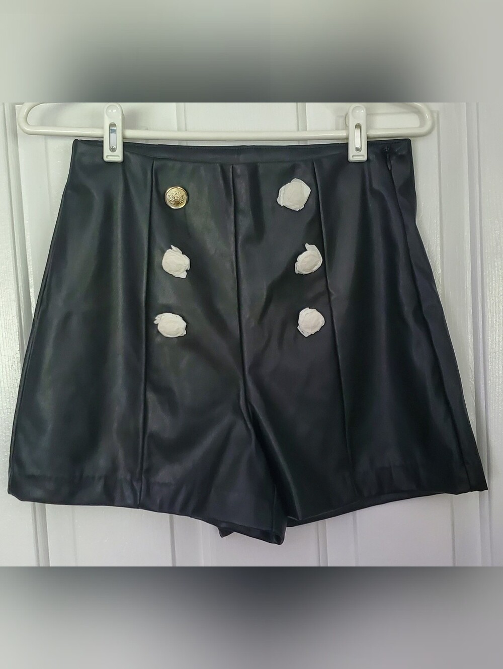 Cisono Los Angeles Pleather Shorts